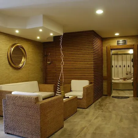 Grand Cettia מלון 5*